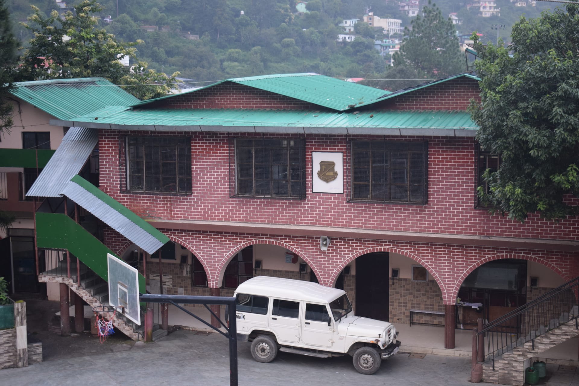 How Long Does House Construction Actually Take in Nainital?